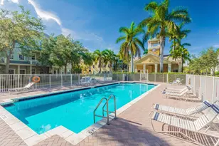 128 W Royal Palm Cir, Jupiter, FL 33458 - Photo 75