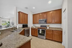 128 W Royal Palm Cir, Jupiter, FL 33458 - Photo 29