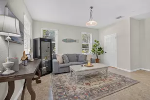 128 W Royal Palm Cir, Jupiter, FL 33458 - Photo 13