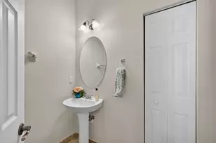 128 W Royal Palm Cir, Jupiter, FL 33458 - Photo 15