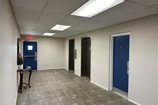 505 Spencer Dr, West Palm Beach, FL 33409 - Photo 5