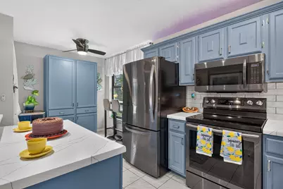 6048 Coral Lake Drive, Margate, FL 33063 - Photo 5