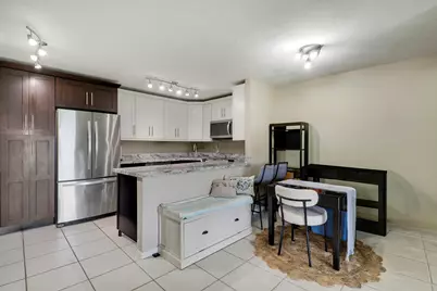 1013 Green Pine Boulevard #C2, West Palm Beach, FL 33409 - Photo 9