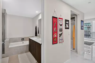 488 NE 18th Street #1515, Miami, FL 33132 - Photo 39