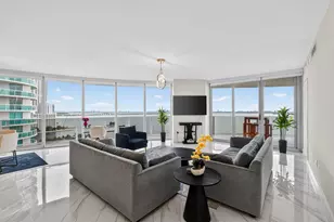 488 NE 18th St, Miami, FL 33132 - Photo 3