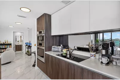 488 NE 18th Street #1515, Miami, FL 33132 - Photo 11