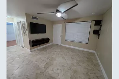 10046 Winding Lake Road #202, Sunrise, FL 33351 - Photo 9