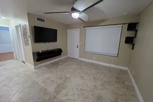 10046 Winding Lake Rd, Sunrise, FL 33351 - Photo 9