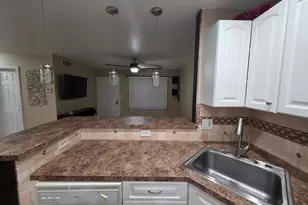 10046 Winding Lake Rd, Sunrise, FL 33351 - Photo 11