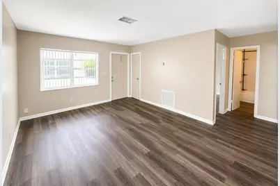 4125 Woodside Drive #1, Coral Springs, FL 33065 - Photo 5