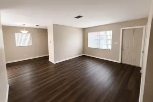 4125 Woodside Dr, Coral Springs, FL 33065 - Photo 3