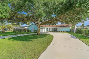 4193 Hyacinth Cir N, Palm Beach Gardens, FL 33410 - Photo 1