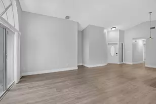 1371 SW 181st Ave, Pembroke Pines, FL 33029 - Photo 17