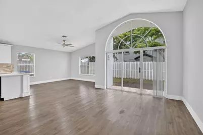 1371 SW 181st Avenue, Pembroke Pines, FL 33029 - Photo 17