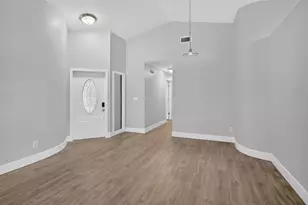 1371 SW 181st Ave, Pembroke Pines, FL 33029 - Photo 15