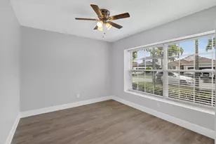 1371 SW 181st Ave, Pembroke Pines, FL 33029 - Photo 35