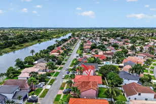 1371 SW 181st Ave, Pembroke Pines, FL 33029 - Photo 47