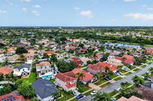 1371 SW 181st Ave, Pembroke Pines, FL 33029 - Photo 43