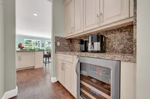 9535 Phipps Ln, Wellington, FL 33414 - Photo 9