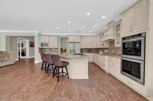 9535 Phipps Ln, Wellington, FL 33414 - Photo 7