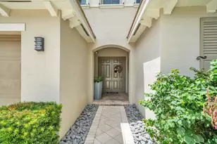 9535 Phipps Ln, Wellington, FL 33414 - Photo 3