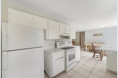 636 SW Eyerly Avenue, Port Saint Lucie, FL 34983 - Photo 9