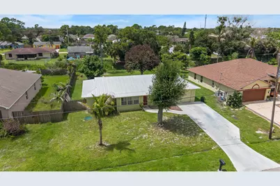 636 SW Eyerly Avenue, Port Saint Lucie, FL 34983 - Photo 27