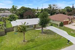 636 SW Eyerly Ave, Port Saint Lucie, FL 34983 - Photo 25