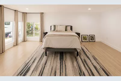 830 NE 135th Street, North Miami, FL 33161 - Photo 23
