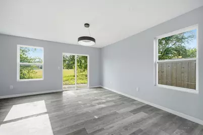 4327 Bessie Circle E, Jacksonville, FL 32209 - Photo 9