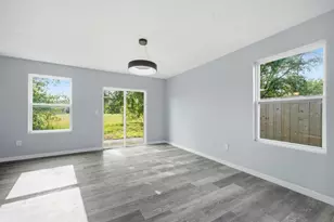 4327 Bessie Cir E, Jacksonville, FL 32209 - Photo 9