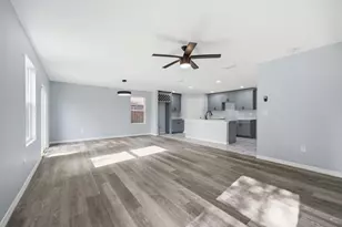 4327 Bessie Cir E, Jacksonville, FL 32209 - Photo 11