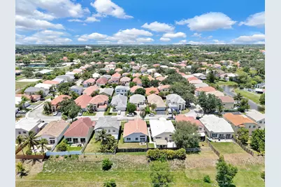 2656 NW 68th Avenue, Margate, FL 33063 - Photo 45