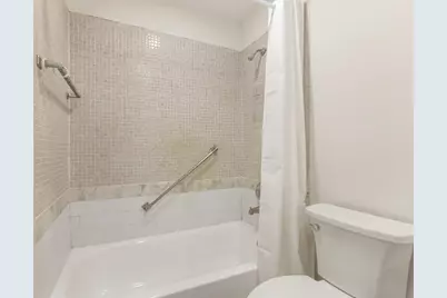 136 Flanders C, Delray Beach, FL 33484 - Photo 17