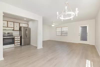 136 Flanders C, Delray Beach, FL 33484 - Photo 13
