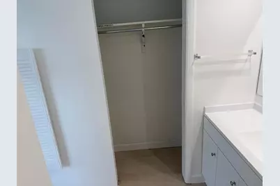 460 Paradise Isle Boulevard #101, Hallandale Beach, FL 33009 - Photo 21