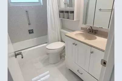 460 Paradise Isle Boulevard #101, Hallandale Beach, FL 33009 - Photo 25