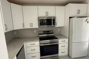 460 Paradise Isle Blvd, Hallandale Beach, FL 33009 - Photo 13