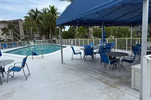 460 Paradise Isle Blvd, Hallandale Beach, FL 33009 - Photo 33