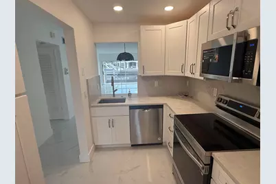 460 Paradise Isle Boulevard #101, Hallandale Beach, FL 33009 - Photo 11