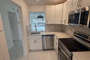 460 Paradise Isle Blvd, Hallandale Beach, FL 33009 - Photo 11