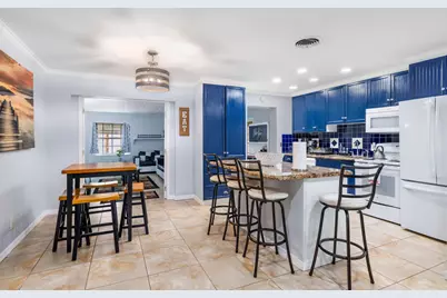 336 S Chillingworth Drive, West Palm Beach, FL 33409 - Photo 17