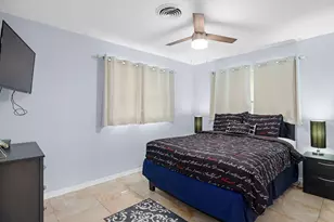 336 S Chillingworth Dr, West Palm Beach, FL 33409 - Photo 9