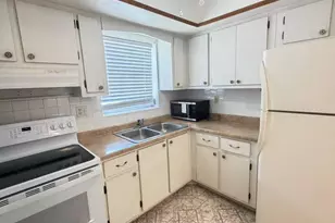 2727 Dudley Dr W, West Palm Beach, FL 33415 - Photo 7