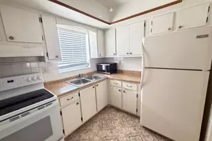 2727 Dudley Dr W, West Palm Beach, FL 33415 - Photo 5