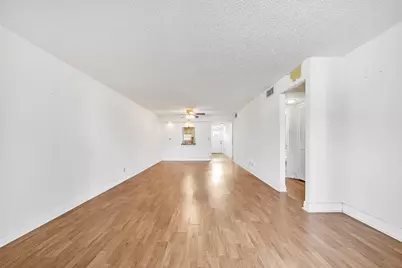 8980 S Hollybrook Boulevard #204, Pembroke Pines, FL 33025 - Photo 21
