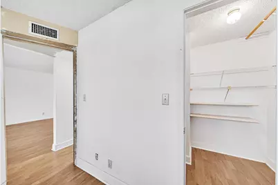 8980 S Hollybrook Boulevard #204, Pembroke Pines, FL 33025 - Photo 25