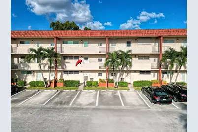 8980 S Hollybrook Boulevard #204, Pembroke Pines, FL 33025 - Photo 3