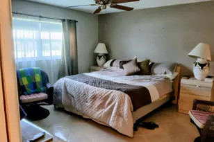 2638 Gately Dr E, West Palm Beach, FL 33415 - Photo 15