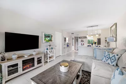 112 Lake Constance Drive, West Palm Beach, FL 33411 - Photo 7